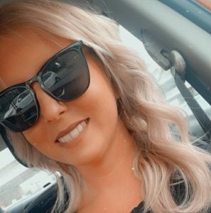 Meet your Posher, Tiffany